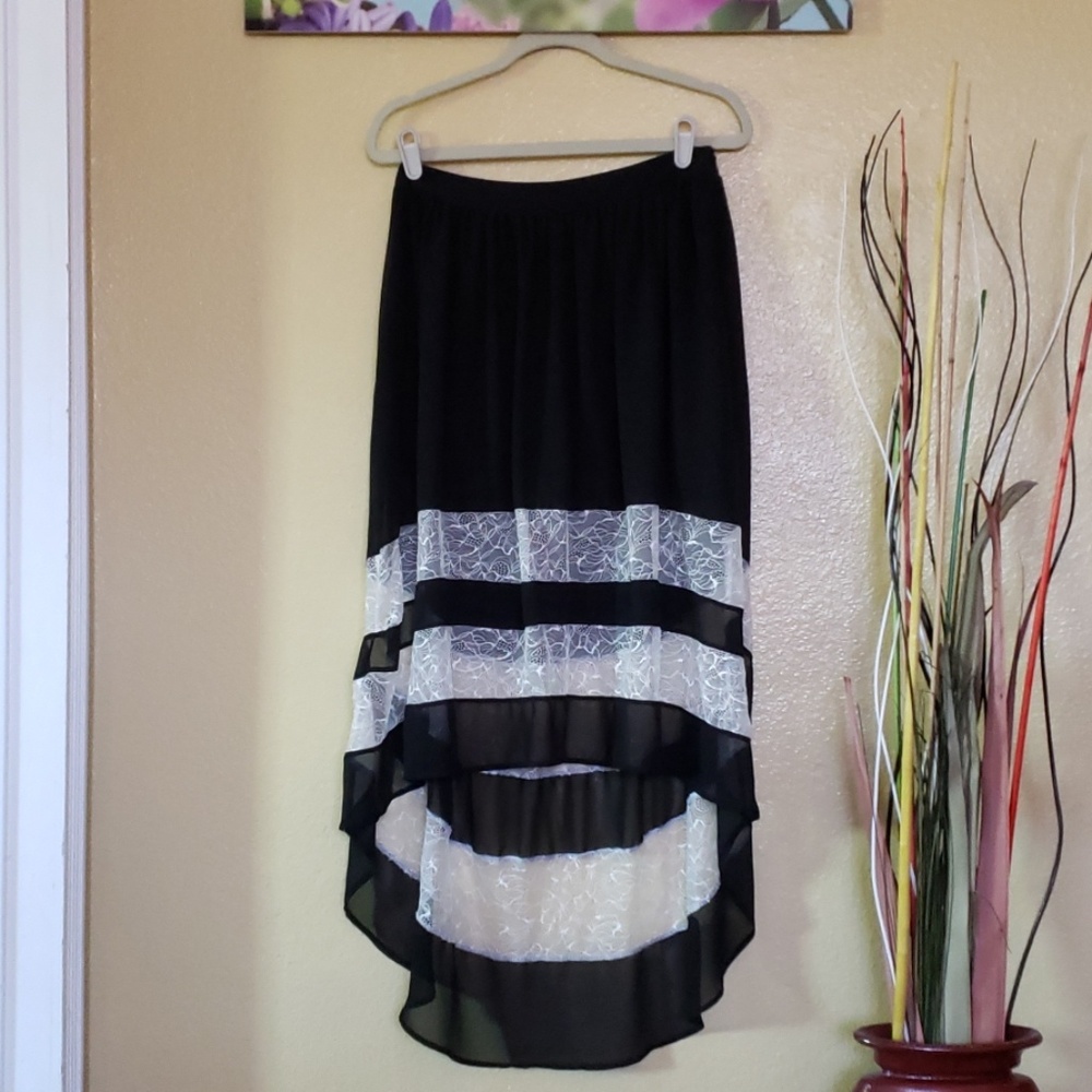 Xtaren Black High Low Skirt with Lace Detailing